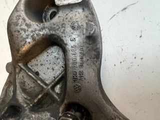 bontott VW GOLF V Klímakompresszor Tartó Bak