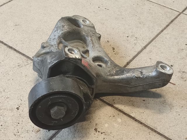 bontott VW GOLF V Klímakompresszor Tartó Bak