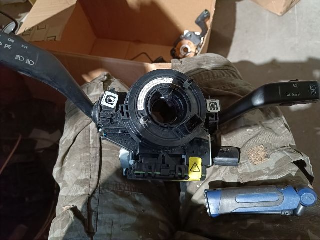 bontott VW GOLF V Kombinált Kapcsoló