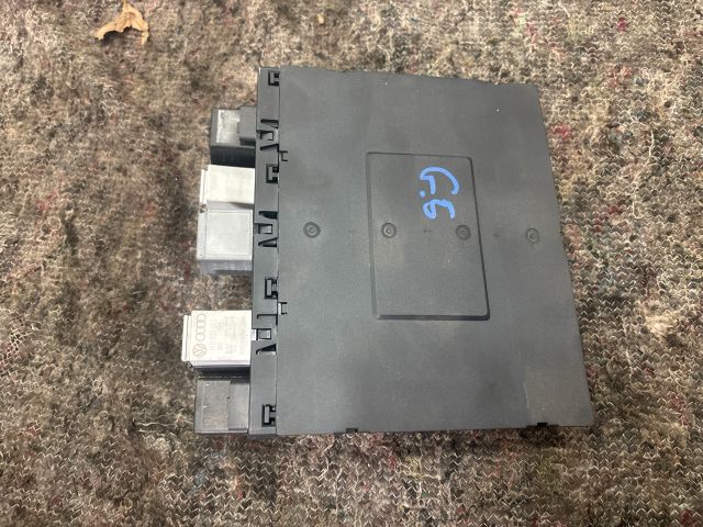 bontott VW GOLF V Komfort Elektronika