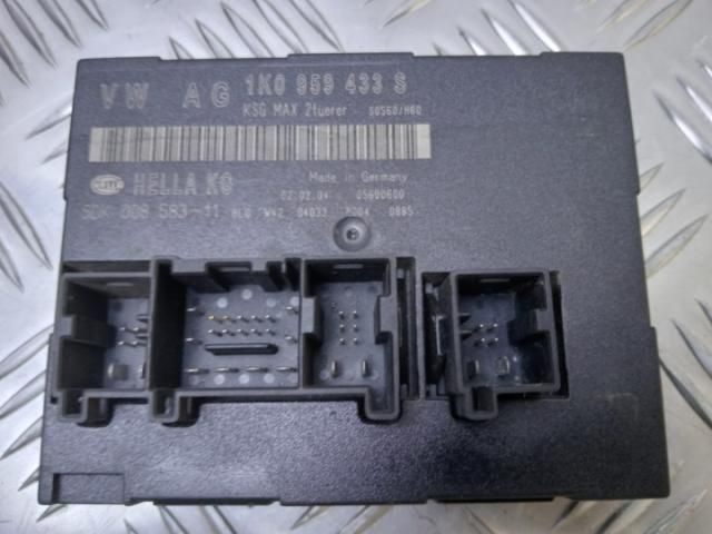 bontott VW GOLF V Komfort Elektronika