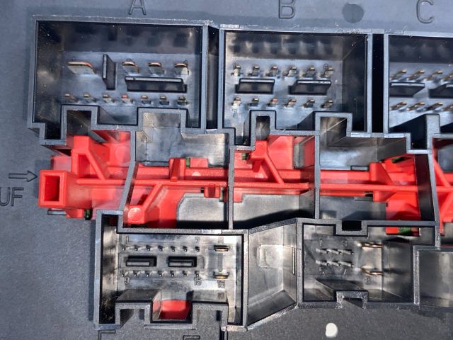 bontott VW GOLF V Komfort Elektronika