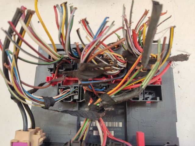 bontott VW GOLF V Komfort Elektronika