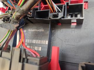 bontott VW GOLF V Komfort Elektronika