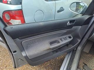 bontott VW GOLF V Komfort Elektronika