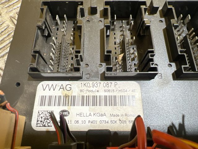 bontott VW GOLF V Komfort Elektronika