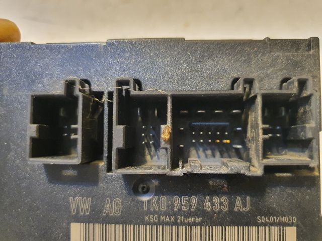 bontott VW GOLF V Komfort Elektronika