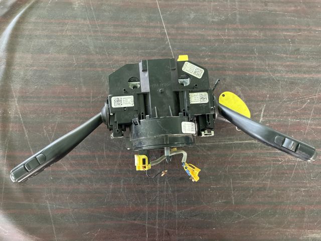 bontott VW GOLF V Komplett Kormánykapcsoló (Bajuszkapcsoló)