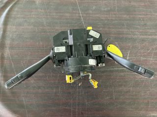 bontott VW GOLF V Komplett Kormánykapcsoló (Bajuszkapcsoló)