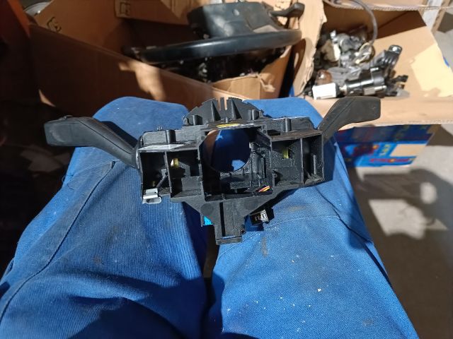 bontott VW GOLF V Komplett Kormánykapcsoló (Bajuszkapcsoló)