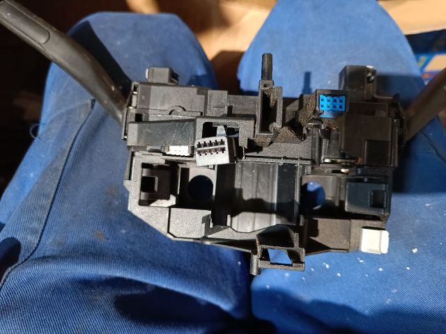 bontott VW GOLF V Komplett Kormánykapcsoló (Bajuszkapcsoló)