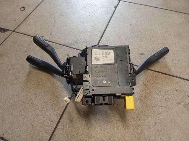 bontott VW GOLF V Komplett Kormánykapcsoló (Bajuszkapcsoló)