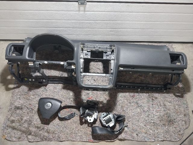 bontott VW GOLF V Komplett Légzsák Szett