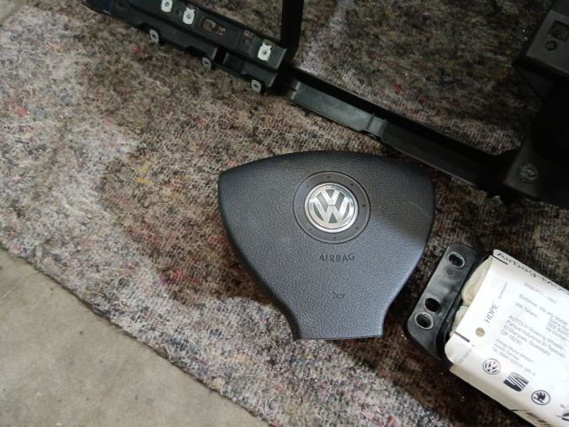 bontott VW GOLF V Komplett Légzsák Szett