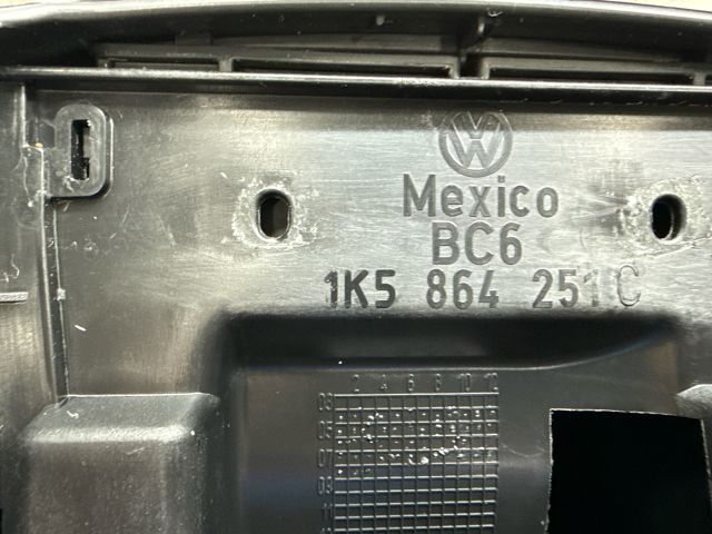 bontott VW GOLF V Könyöklő