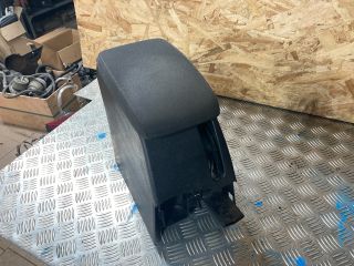 bontott VW GOLF V Könyöklő