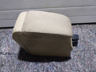 bontott VW GOLF V Könyöklő