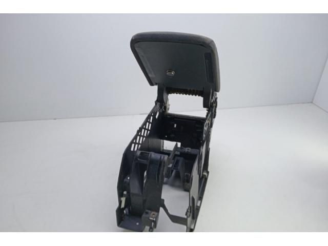 bontott VW GOLF V Könyöklő