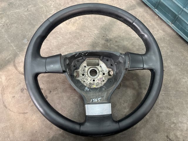 bontott VW GOLF V Kormány