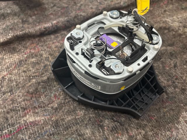 bontott VW GOLF V Kormány