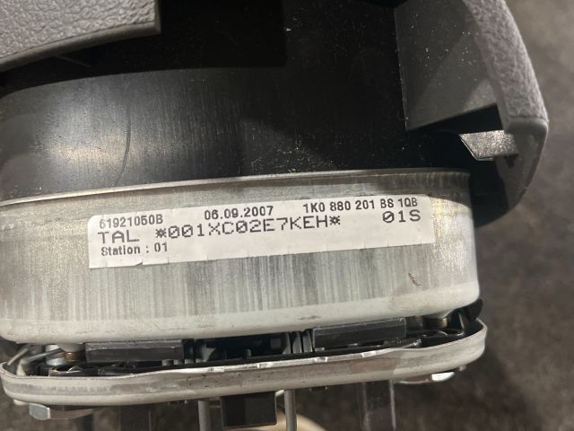 bontott VW GOLF V Kormánylégzsák