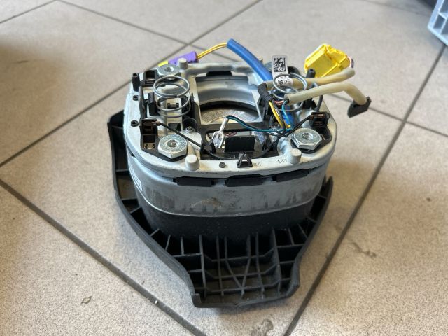 bontott VW GOLF V Kormánylégzsák