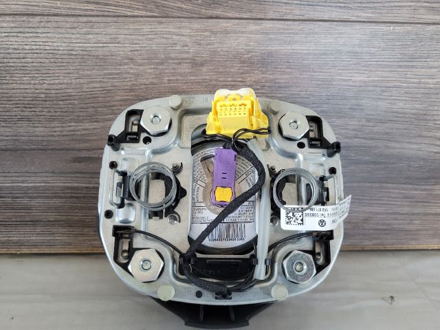 bontott VW GOLF V Kormánylégzsák