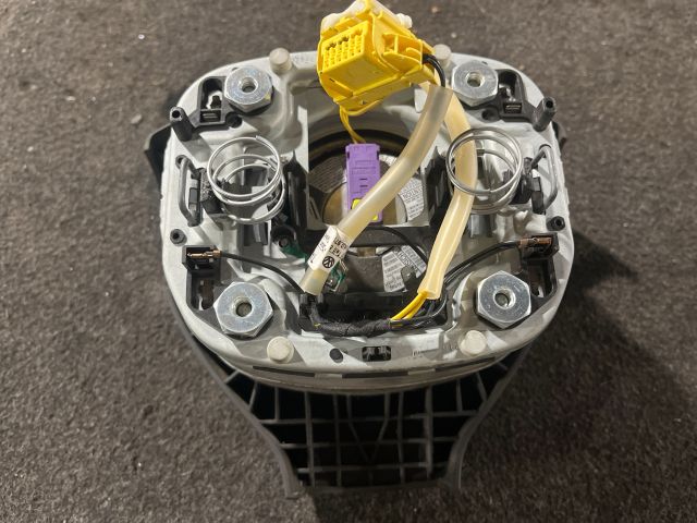 bontott VW GOLF V Kormánylégzsák