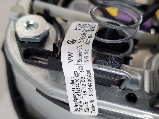 bontott VW GOLF V Kormánylégzsák