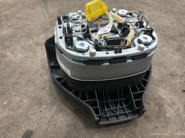 bontott VW GOLF V Kormánylégzsák