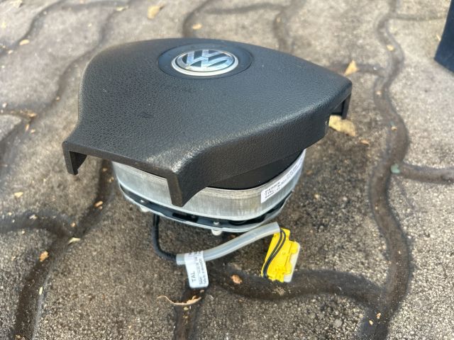 bontott VW GOLF V Kormánylégzsák