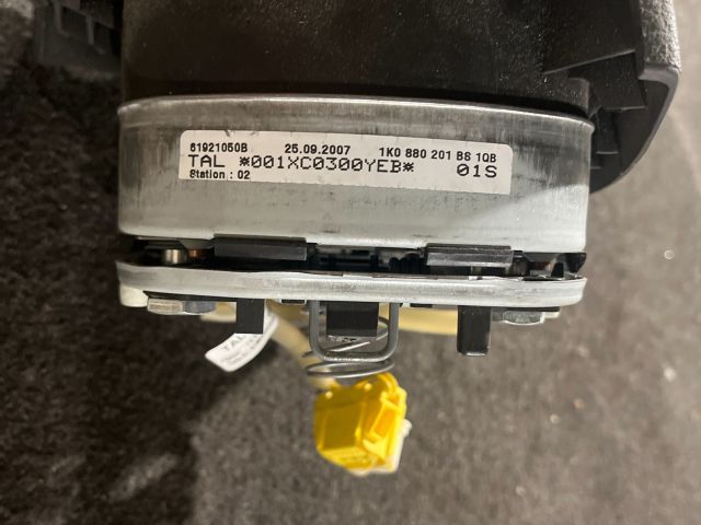 bontott VW GOLF V Kormánylégzsák