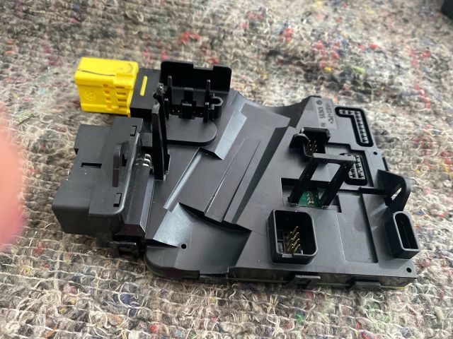 bontott VW GOLF V Kormánymű Elektronika