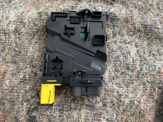 bontott VW GOLF V Kormánymű Elektronika