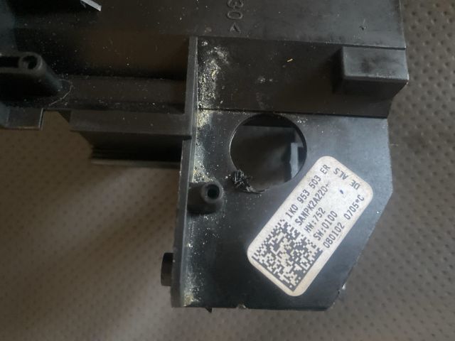 bontott VW GOLF V Kormányoszlop Vezérlő