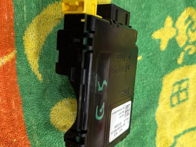 bontott VW GOLF V Kormányoszlop Vezérlő