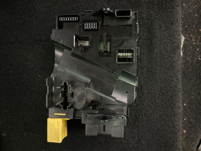 bontott VW GOLF V Kormányoszlop Vezérlő