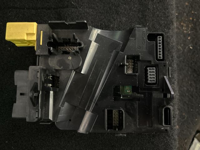 bontott VW GOLF V Kormányoszlop Vezérlő