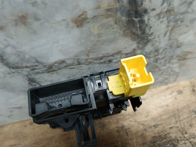 bontott VW GOLF V Kormányoszlop Vezérlő