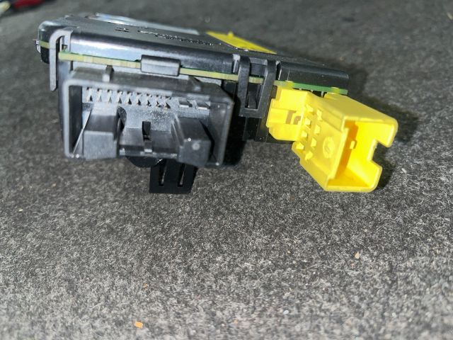 bontott VW GOLF V Kormányoszlop Vezérlő