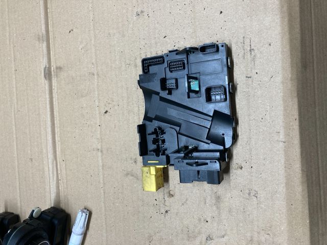 bontott VW GOLF V Kormányoszlop Vezérlő