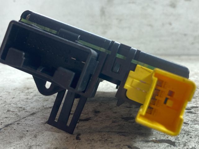 bontott VW GOLF V Kormányoszlop Vezérlő