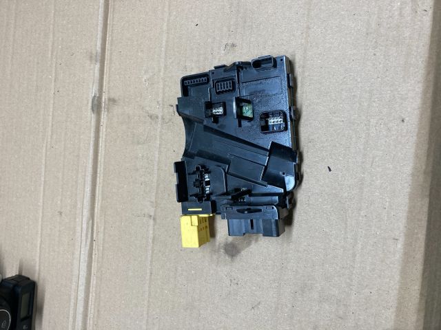 bontott VW GOLF V Kormányoszlop Vezérlő