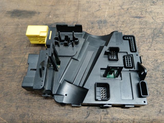 bontott VW GOLF V Kormányoszlop Vezérlő