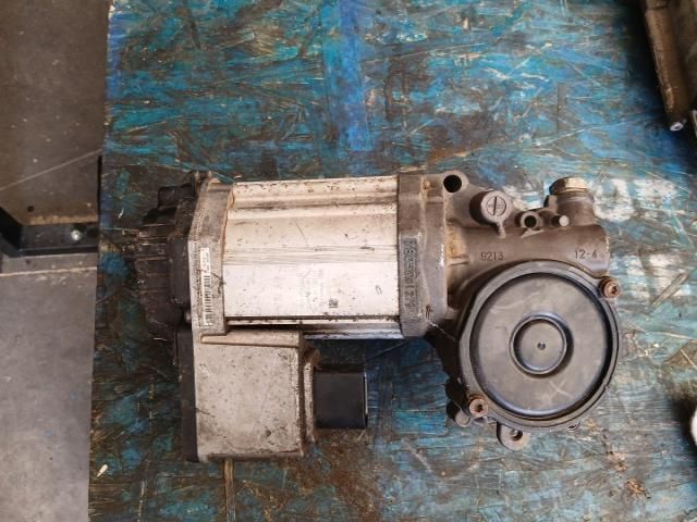 bontott VW GOLF V Kormányszervó Motor (Elektromos)