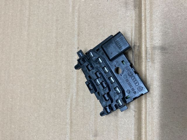 bontott VW GOLF V Kormányszög Jeladó