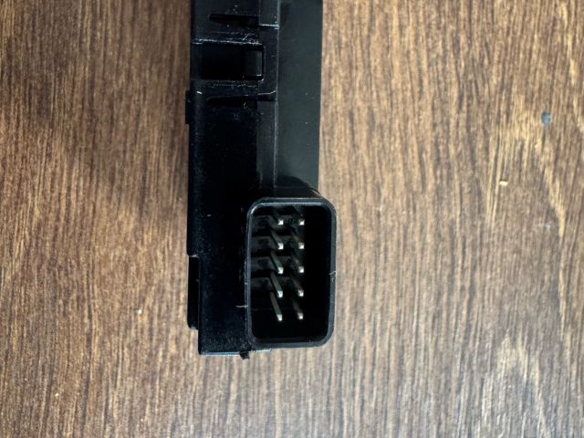 bontott VW GOLF V Kormányszög Jeladó