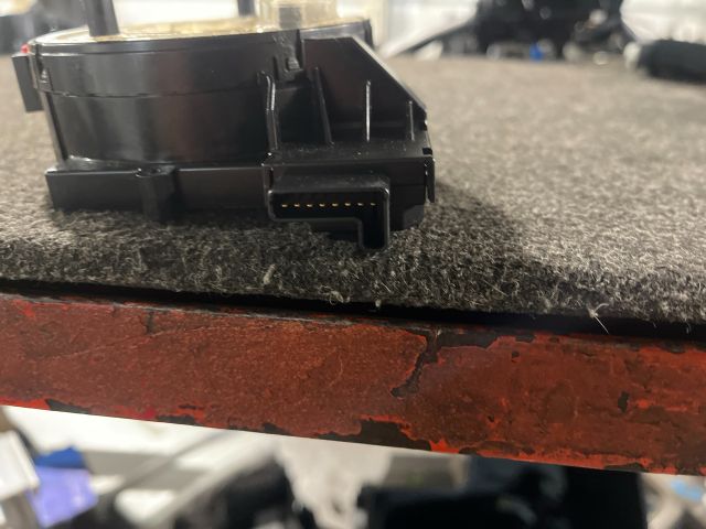 bontott VW GOLF V Kormányszög Jeladó