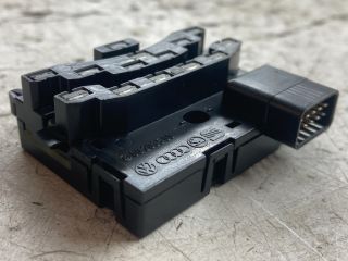 bontott VW GOLF V Kormányszög Jeladó