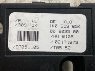 bontott VW GOLF V Kormányszög Jeladó